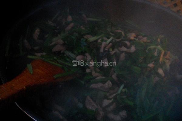 韭菜炒肉条的做法图解8