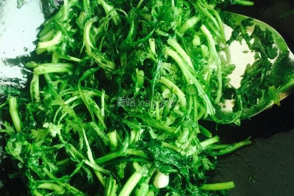 蒜香茼蒿的做法图解4