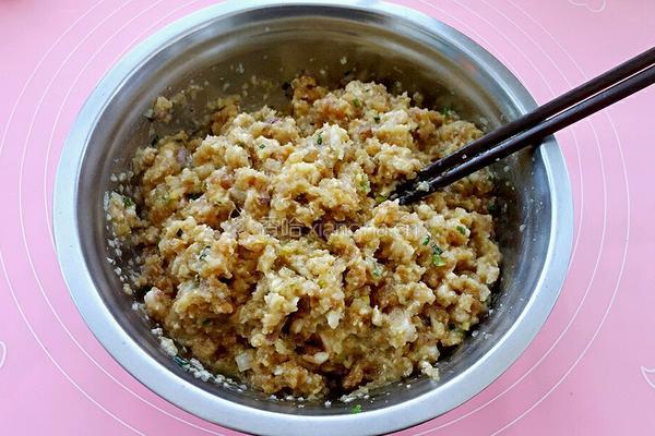 猪肉洋葱水饺的做法图解5