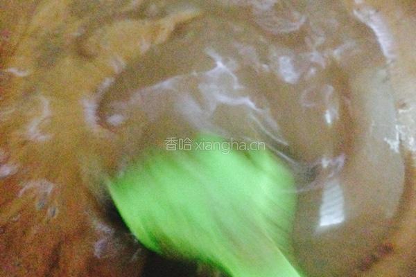 牛奶巧克力雪糕的做法图解2