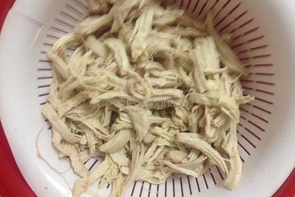 麻辣鸡胸肉干丝的做法图解3
