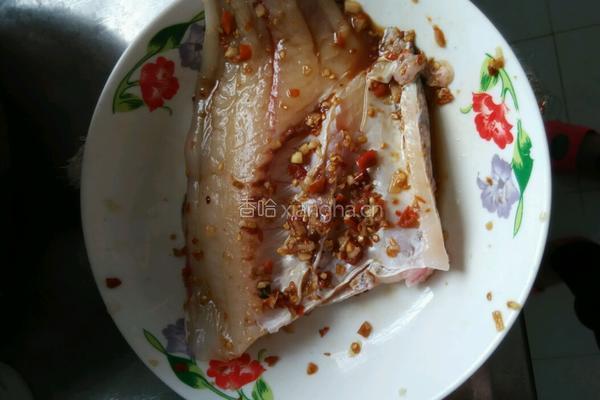 电饼铛烤鱼的做法图解3