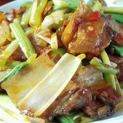 苕皮回锅肉的做法[图]