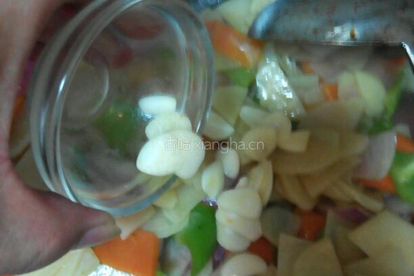 四色土豆片的做法图解9