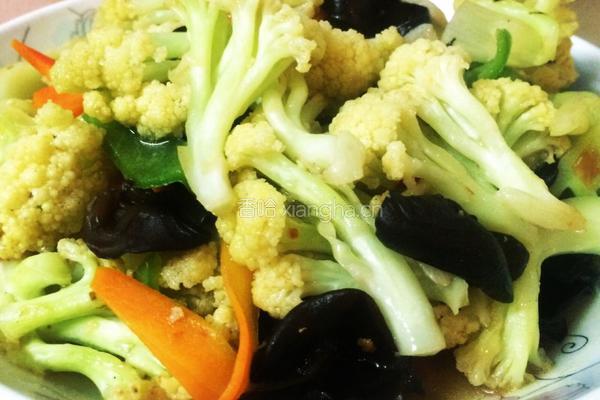 木耳炒花菜的做法图解8