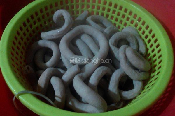 卤猪小肠的做法图解3