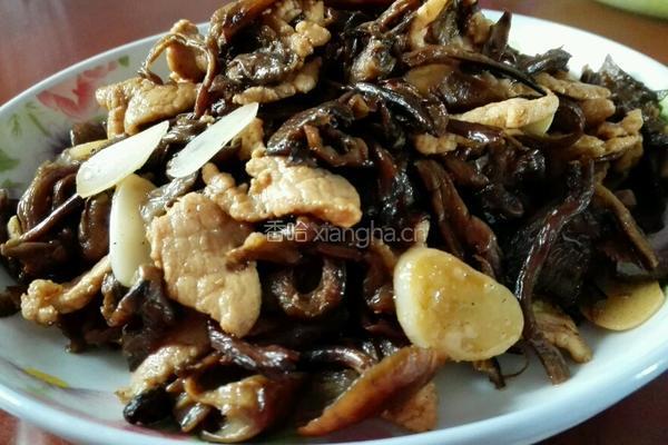 坝上榛蘑炒肉片的做法图解5