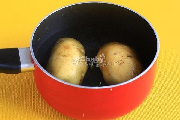 土豆培根饼。的做法图解2