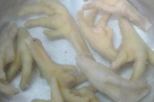 泡椒凤爪的做法图解4
