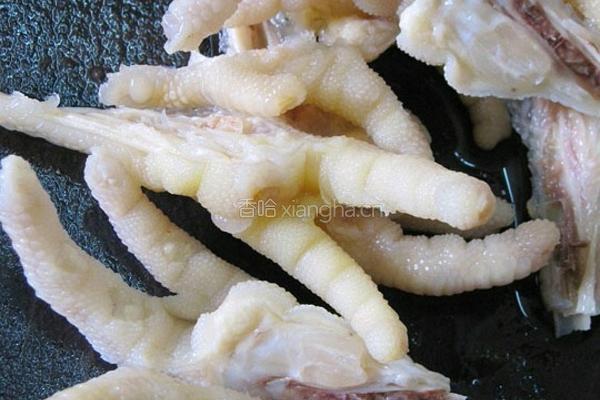 泡椒凤爪的做法图解5