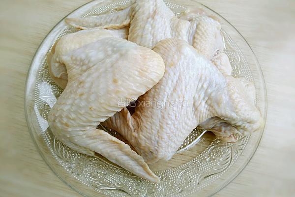 香辣干锅鸡翅的做法图解1