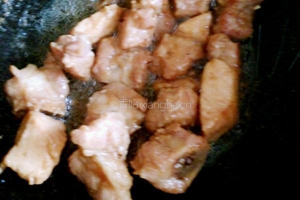 排骨炒酸豆角的做法图解1