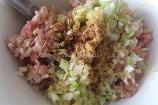 瓜皮猪肉馅饼的做法图解5