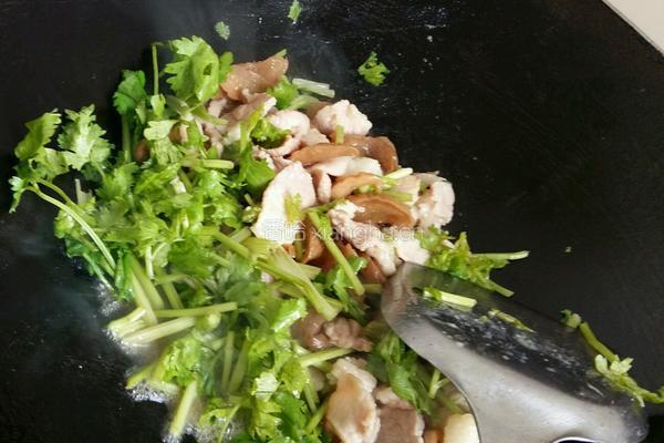 萝卜干肉片的做法图解13