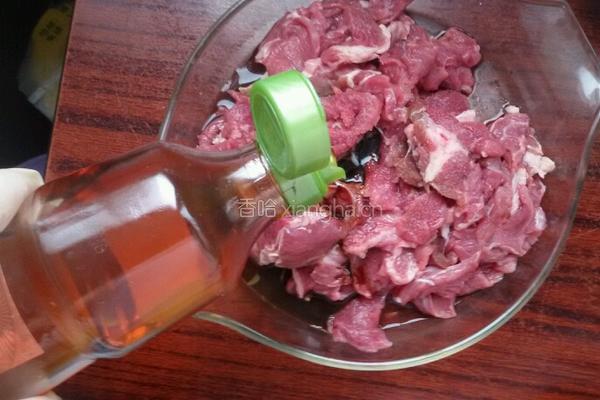 大葱爆羊肉的做法图解4