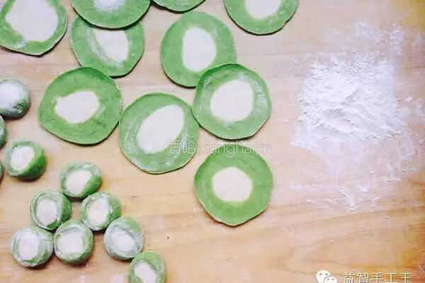 白菜饺子的做法图解7