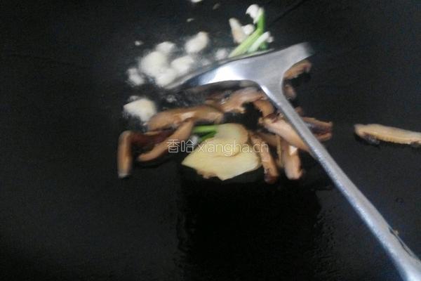 香菇土豆焖鸡的做法图解3