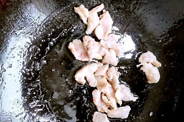 尖椒豆片炒肉的做法图解4