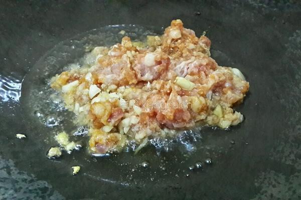 包菜肉沫饭的做法图解3