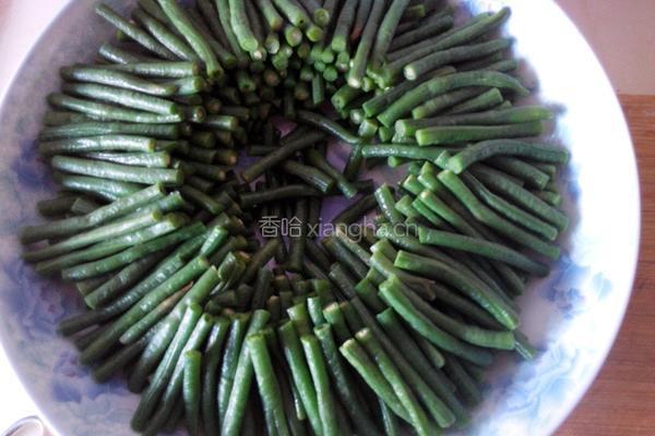 肉丝拌豇豆的做法图解6