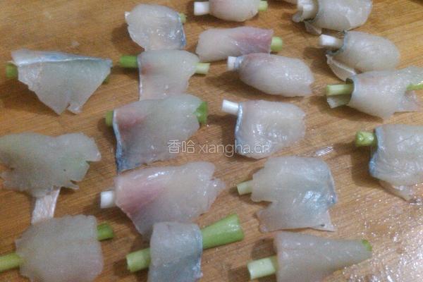 䓤油鲈鱼的做法图解8