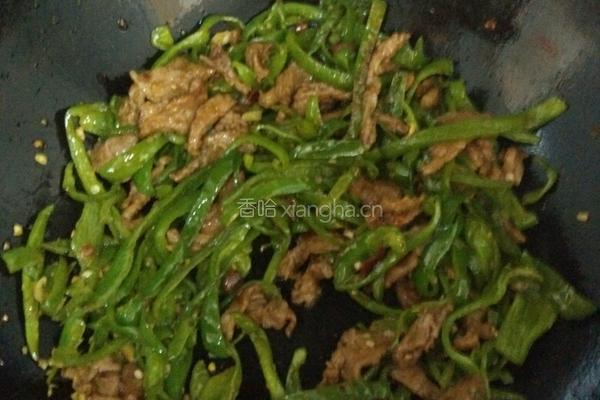 青椒炒肉丝的做法图解8