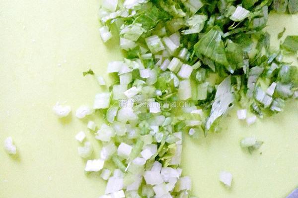 芹菜肉包子的做法图解3
