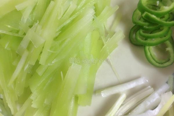 莴笋炒肉丝的做法图解2