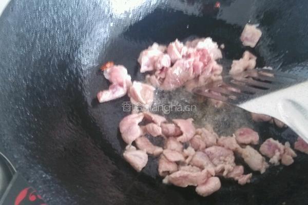 菜花炒肉的做法图解3