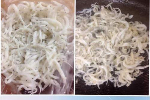银鱼煎蛋的做法图解1