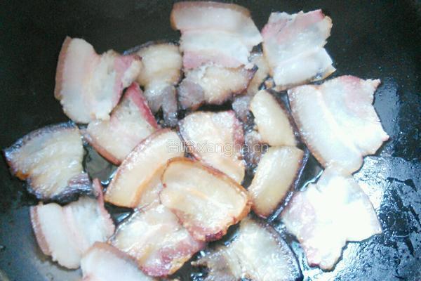 笋尖炒腊肉的做法图解4