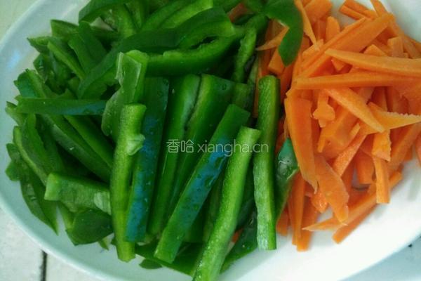 香辣肉丝的做法图解1