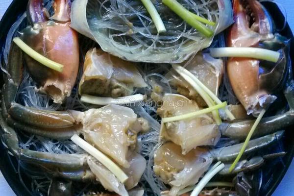 清蒸粉丝肉蟹的做法图解4
