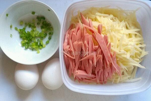 土豆火腿鸡蛋煎饼的做法图解1