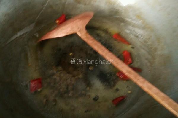 剁椒牛肉的做法图解2