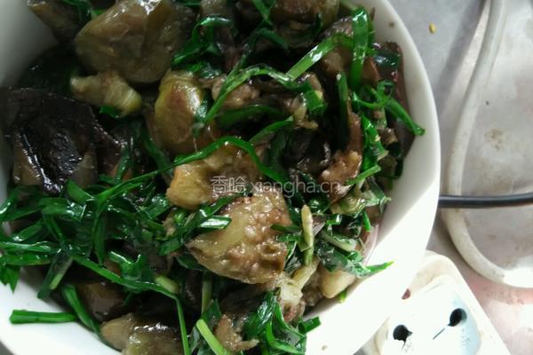 韭菜炒茄子的做法图解3