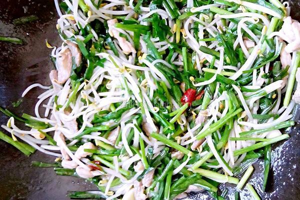 韭菜豆芽炒肉的做法图解11