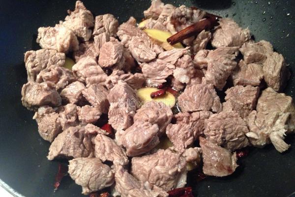牛肉胡萝卜火锅的做法图解2