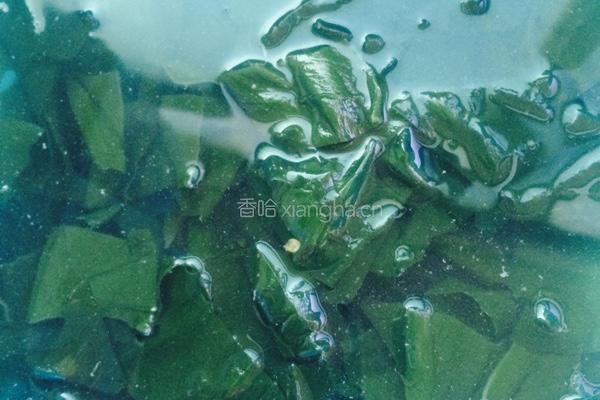 冬瓜海带排骨汤的做法图解2
