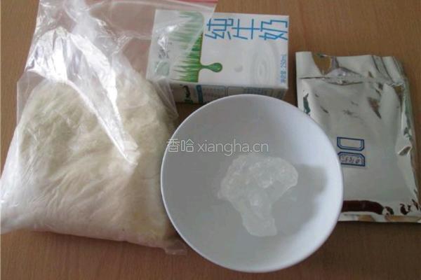 杏仁奶豆腐的做法图解1
