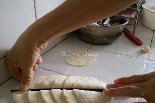 玫瑰花馒头的做法图解3