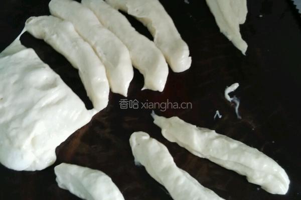 油条的做法图解5