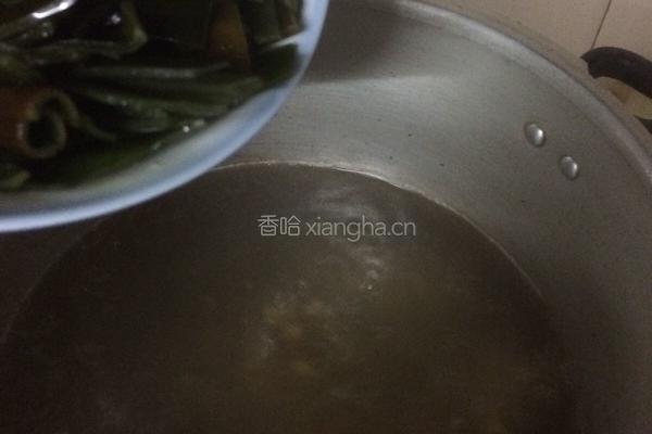 排骨海带汤的做法图解7