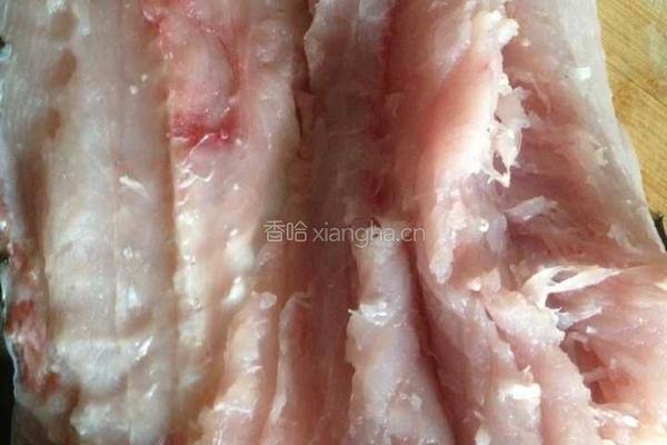 草鱼丸子的做法图解2