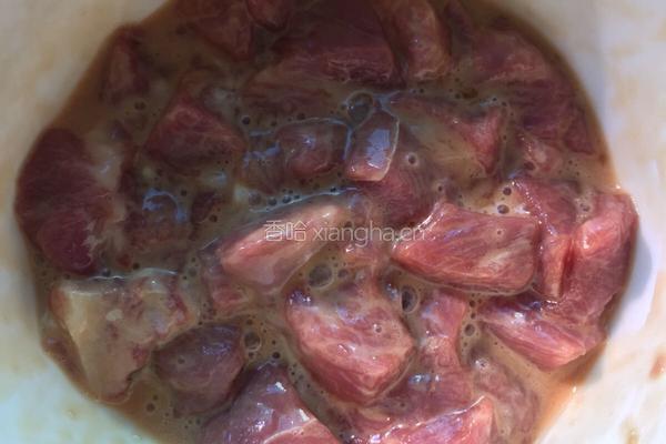 菠萝咕噜肉的做法图解2