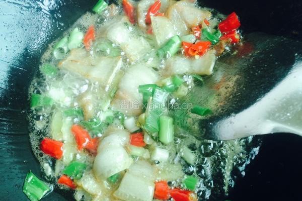 豆芽韭菜炒肉的做法图解4