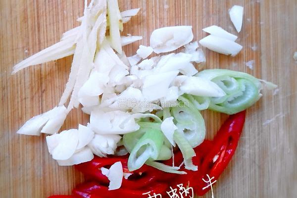 鸡丝炒圆白菜的做法图解3