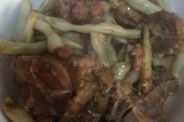 排骨炖豆角，烀饼。的做法图解1