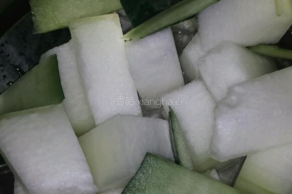 冬瓜薏米排骨汤的做法图解2