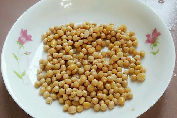 苦瓜黄豆排骨汤的做法图解6